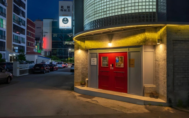 Mireuk Mireuk Hostel