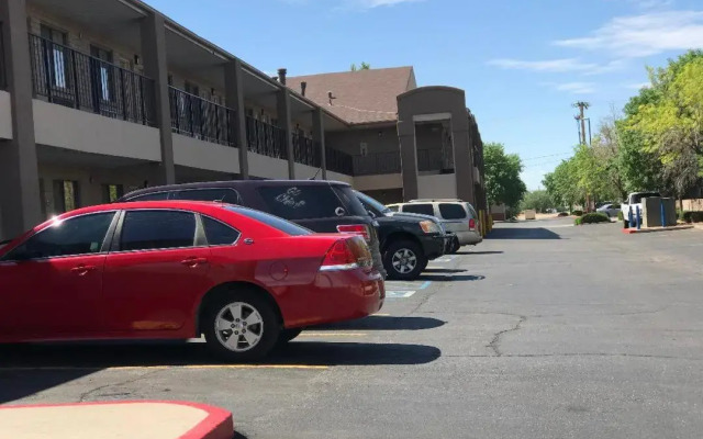 Days Inn by Wyndham Albuquerque West