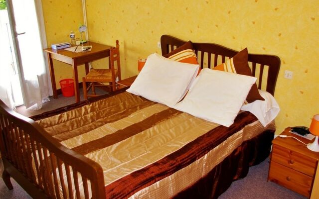 Logis Lauberge Du Brulhois