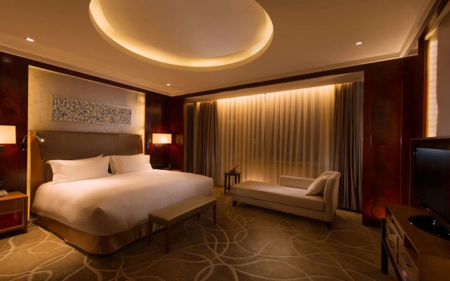 DoubleTree by Hilton Hotel Qinghai - Golmud