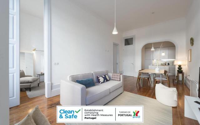 Tripas-Coração, Sá Da Bandeira Apartments