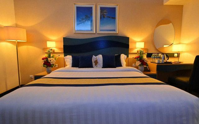 Harbour Suites Hotel from Holiday Gulf Hotel
