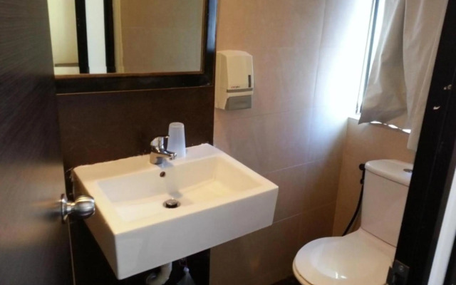 Broadway Hotel Singapore (SG Clean Certified)