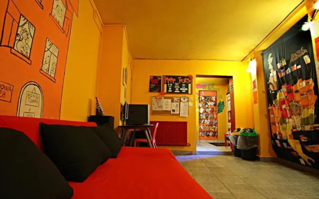 Momotown Hostel