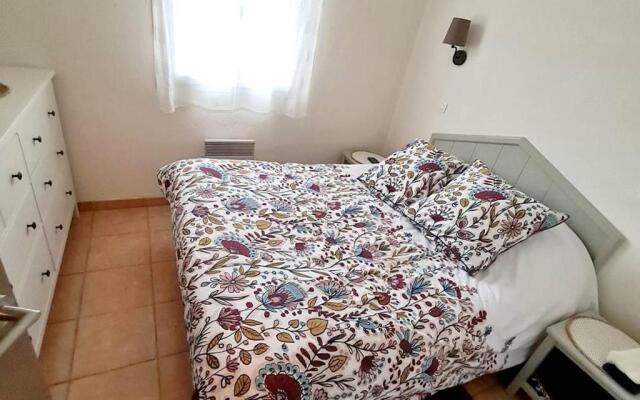 Appartement Six-Fours-les-Plages, 3 pièces, 4 personnes - FR-1-316-282