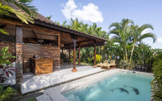 Candy Villa by Pramana Villas
