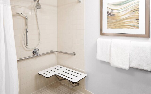 Courtyard by Marriott Houston Rice University