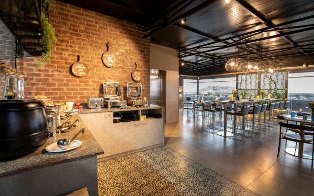 Hotel Avora Tree By Rivido