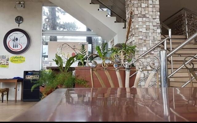 Grand View Residences near Burnham Park