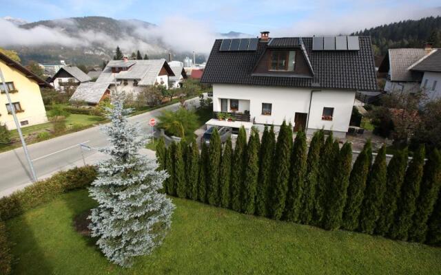 Apartments Klemenčič