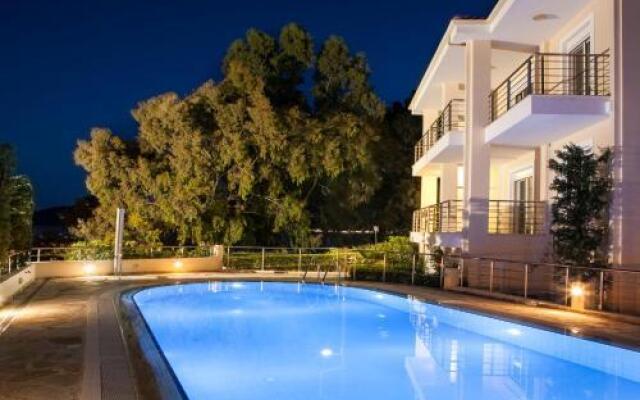 Aparthotel 5 Stars Karavomylos