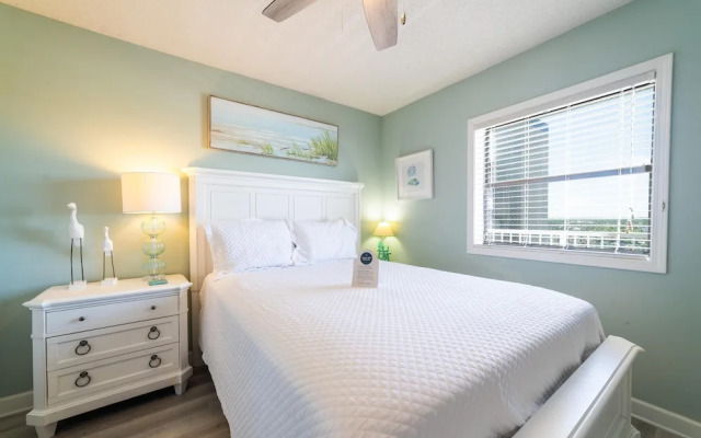 Seaside Beach & Racquet 4708