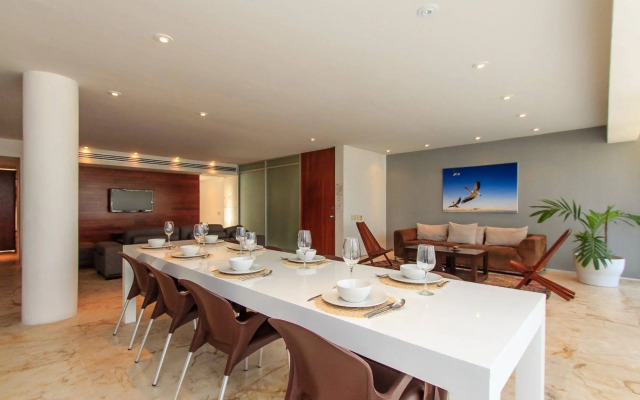 Magia Beachside by Bric