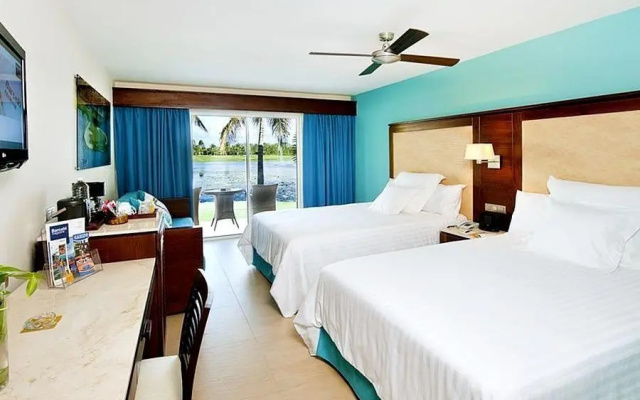 Club Premium Deluxe At Barcelo