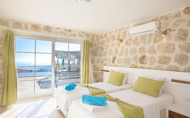 Villa Hira 2 by Akdenizvillam