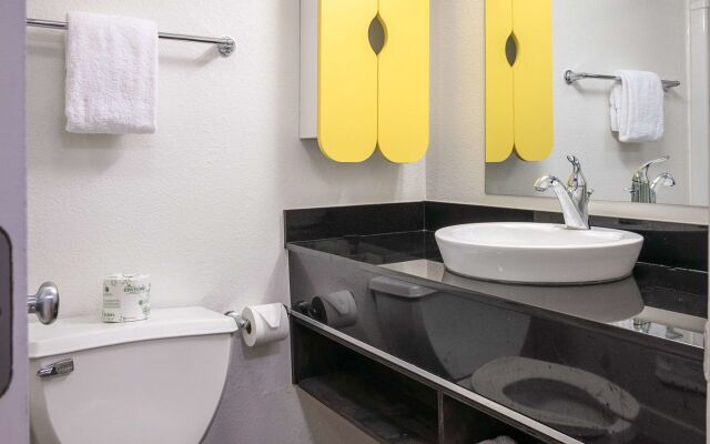 Studio 6 Miamisburg, OH - Dayton