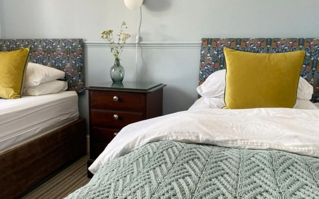 The Emsworth B&B Hotel