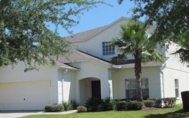 Fl Special!! Grand Cumbrian 4 Bedroom Villa by RedAwning