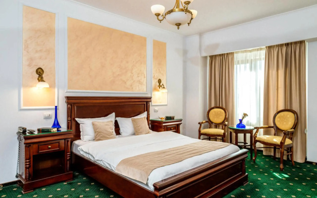 Victoria Hotel
