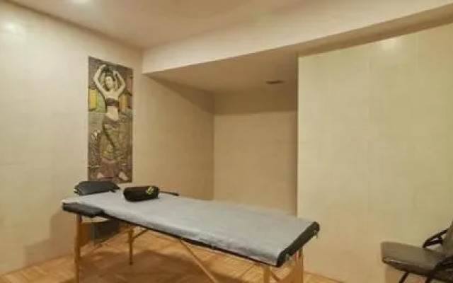 Hotel Grace Residency