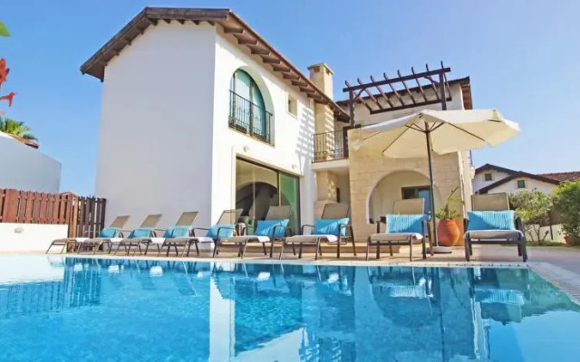 Villa Bridgit
