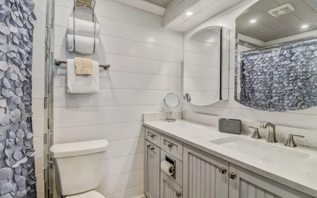 672 Amelia By The Sea