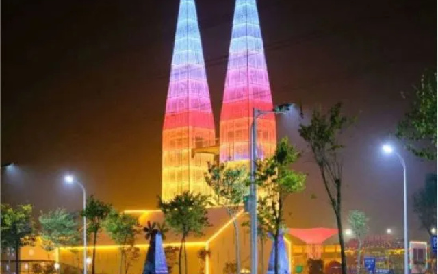 Xingxinqiao Hotel (Baise Xinghe Water Park)