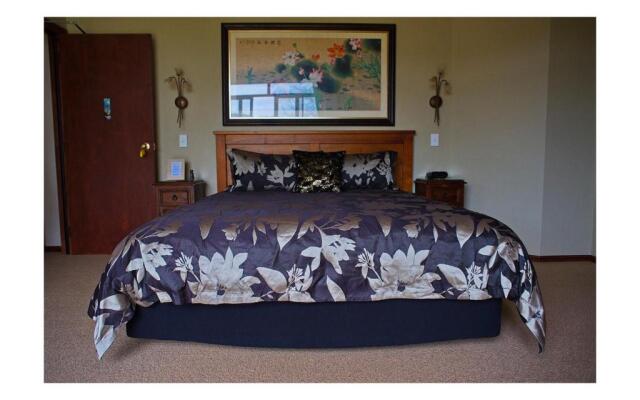 Oak Lodge