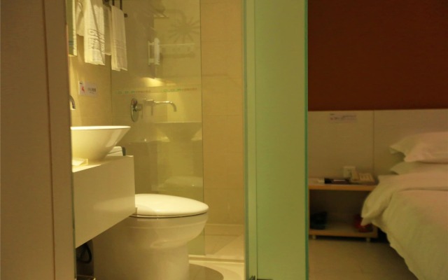 Colour Inn Shenzhen Dongmen Branch