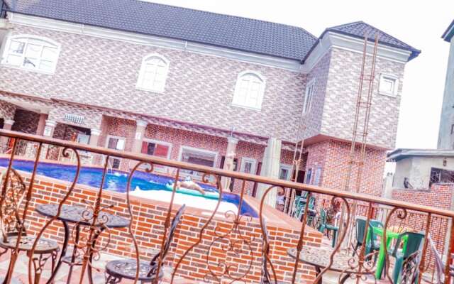 Elite Poolbar & Lodge