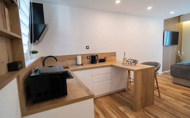 Seafront Sunset Studio&Rooms