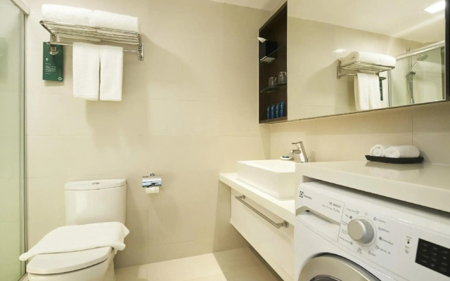 PARKROYAL Serviced Suites Singapore