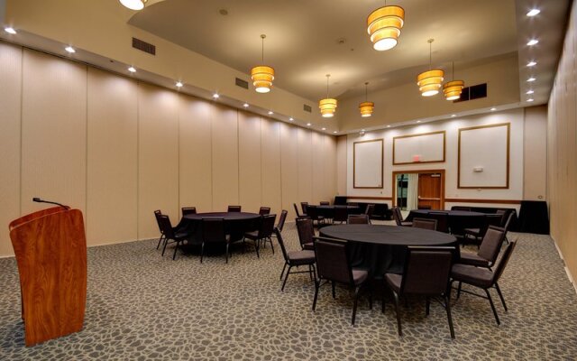 Courtyard New Braunfels River Village