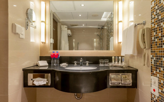 Crowne Plaza Hotel Shanghai by IHG