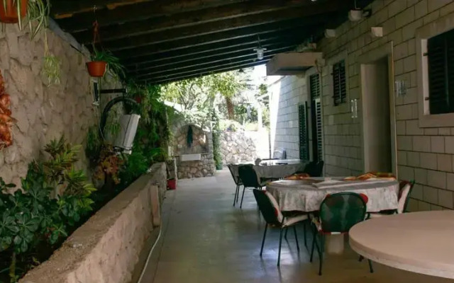 Villa Mir