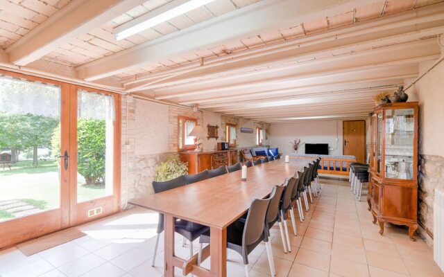 Modern Apartment in Lladurs With Swimming Pool