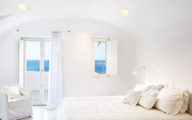 Mykonos Blu, A Grecotel Resort to Live