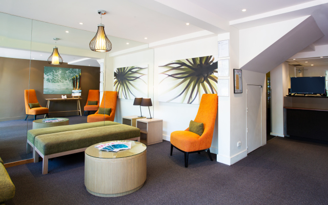 Mirage Hotel Newport