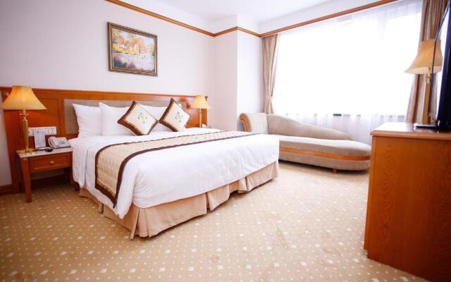 A25 Luxury Hotel