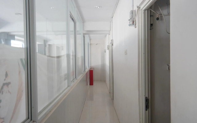 RedDoorz At Losari Area 3