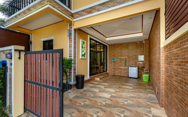 Tropical Island Getaway - Bang Tao Beach, Pool, Pkg