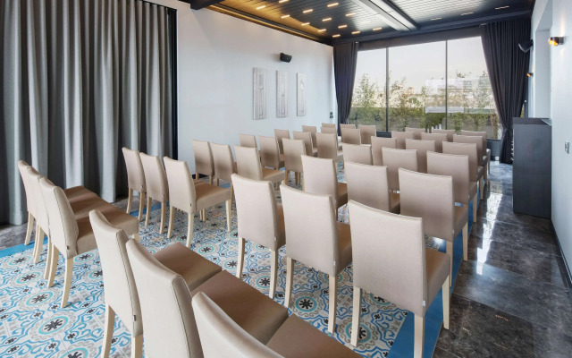 Park Inn by Radisson Izmir