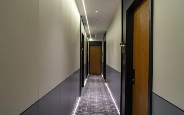 Super 8  Hotel Premier(Beijing Wangfujing Street Jinyu Hutong Subway Station)