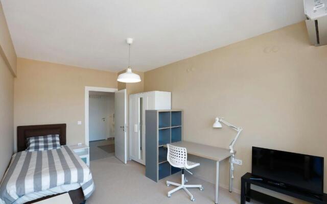 Private room in a two bedroom apartment