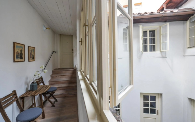 Cozy Quiet Studio At Charles Bridge