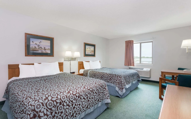 Days Inn by Wyndham Manchester