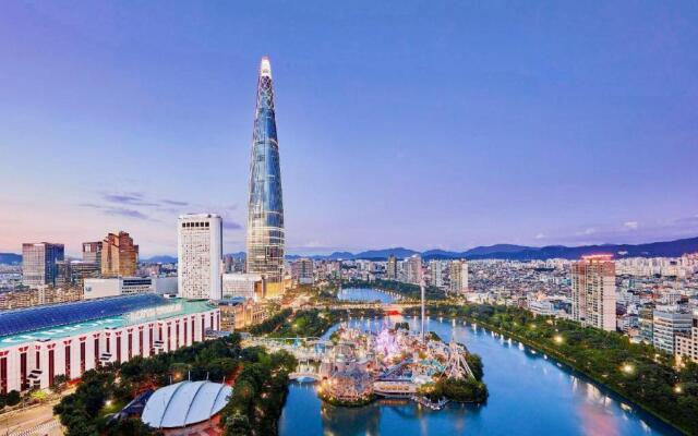 Lotte Hotel World
