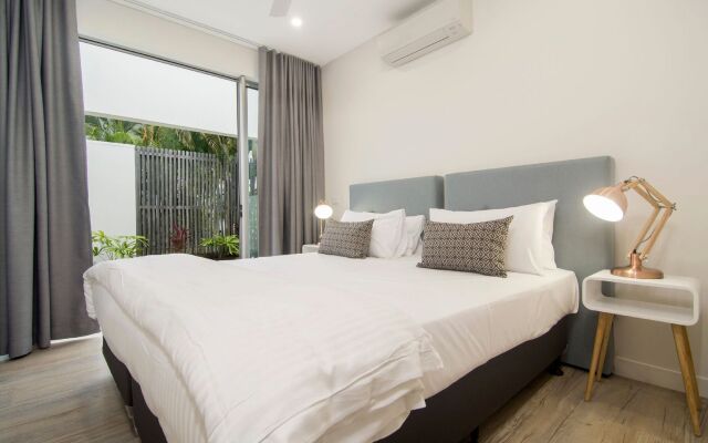 Pool Port Douglas