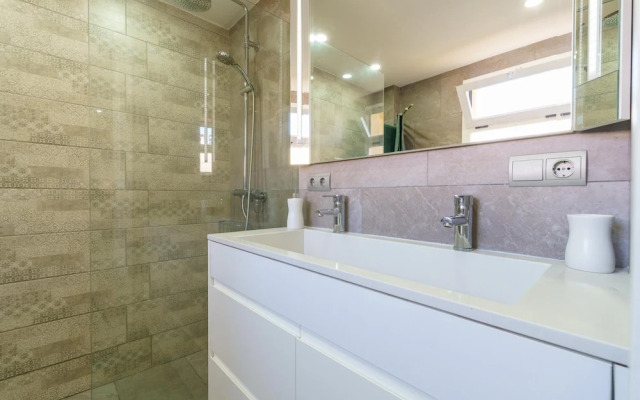 Calahonda Royale Seaview Suite