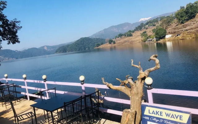 Lake Wave Cottage & Resturent